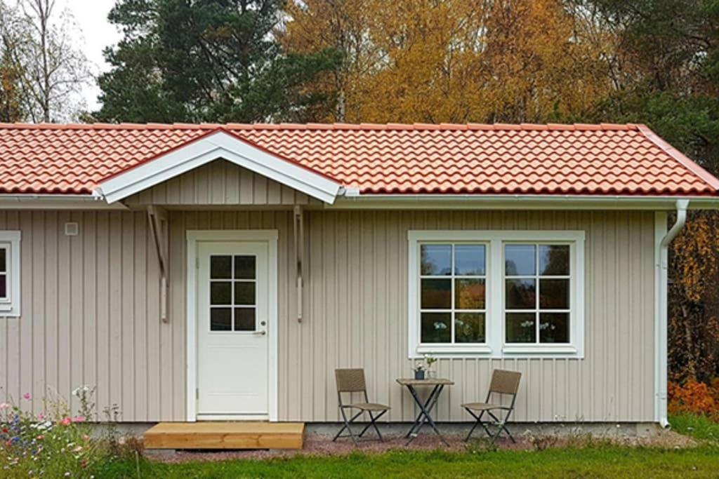 Nybyggd Stuga Intill Skogsbrynet - New Built Cottage Next To The Cowberry Forest Mora Ngoại thất bức ảnh